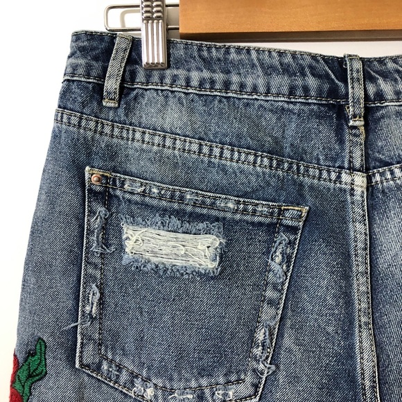 NWT Dex Embroidered Cut Off Ripped shorts blue 28 - Picture 9 of 10